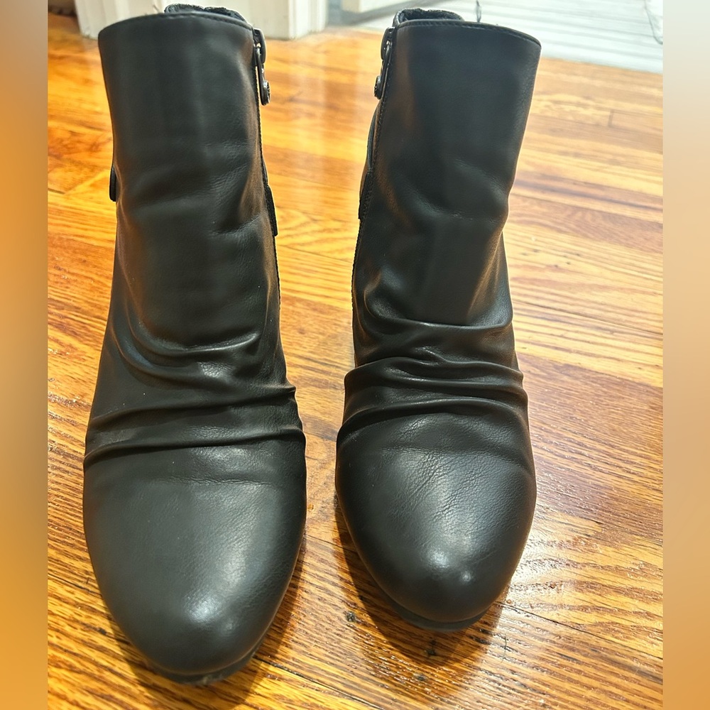 NWOT Blowfish Ankle Wedge Booties - Picture 8 of 16